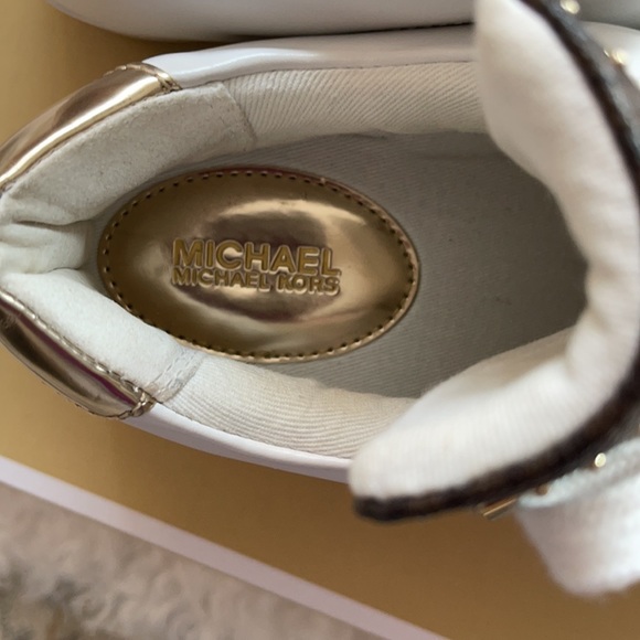 MICHAEL KORS - Picture 6 of 8